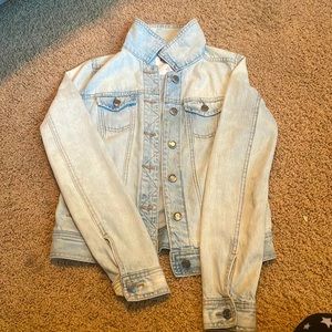 Jean jacket , 4 pockets